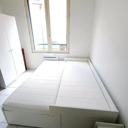 Studio Dans Le Centre Ville ! Bourges Exterior photo